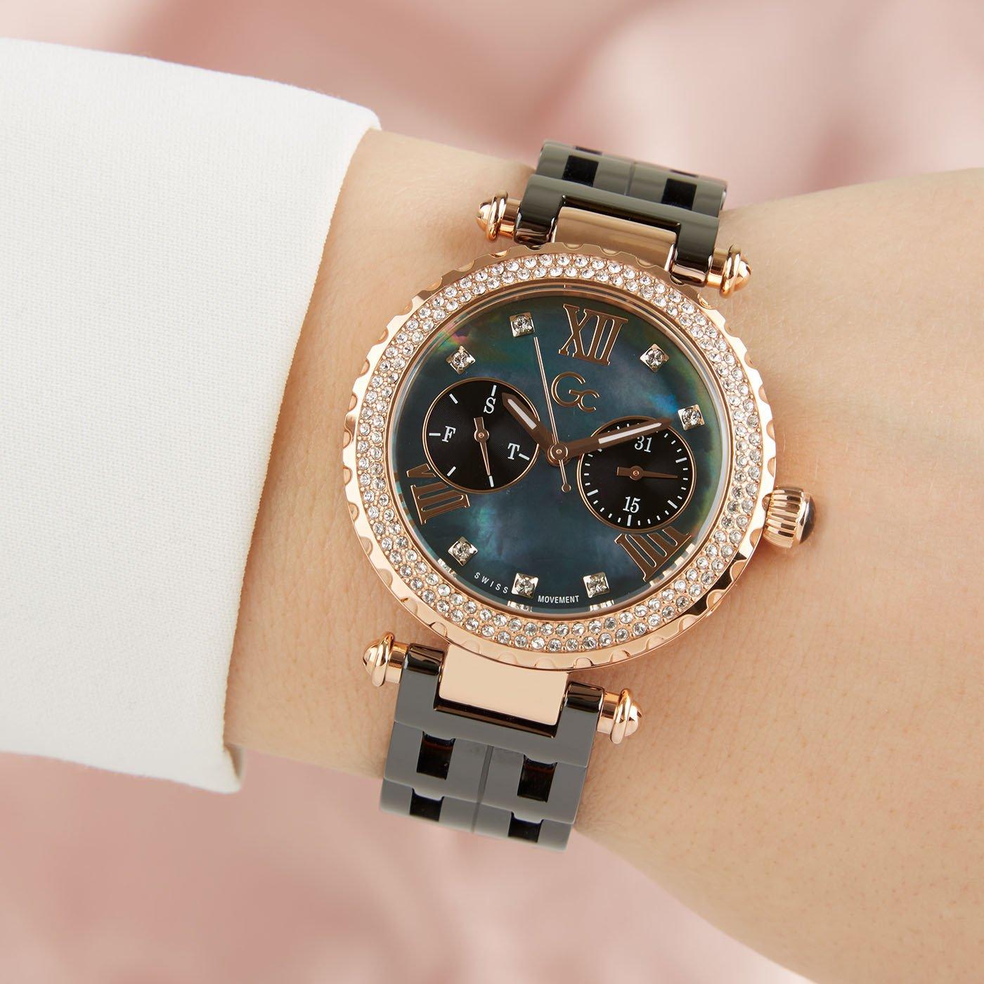 Guess Collection Y71007L2MF Sport Chic femme Céramique