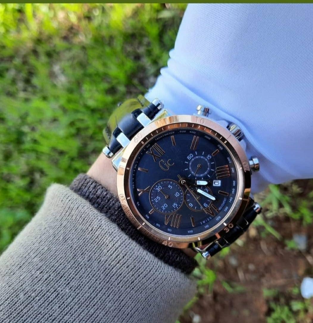 Guess Collection Y44003G7